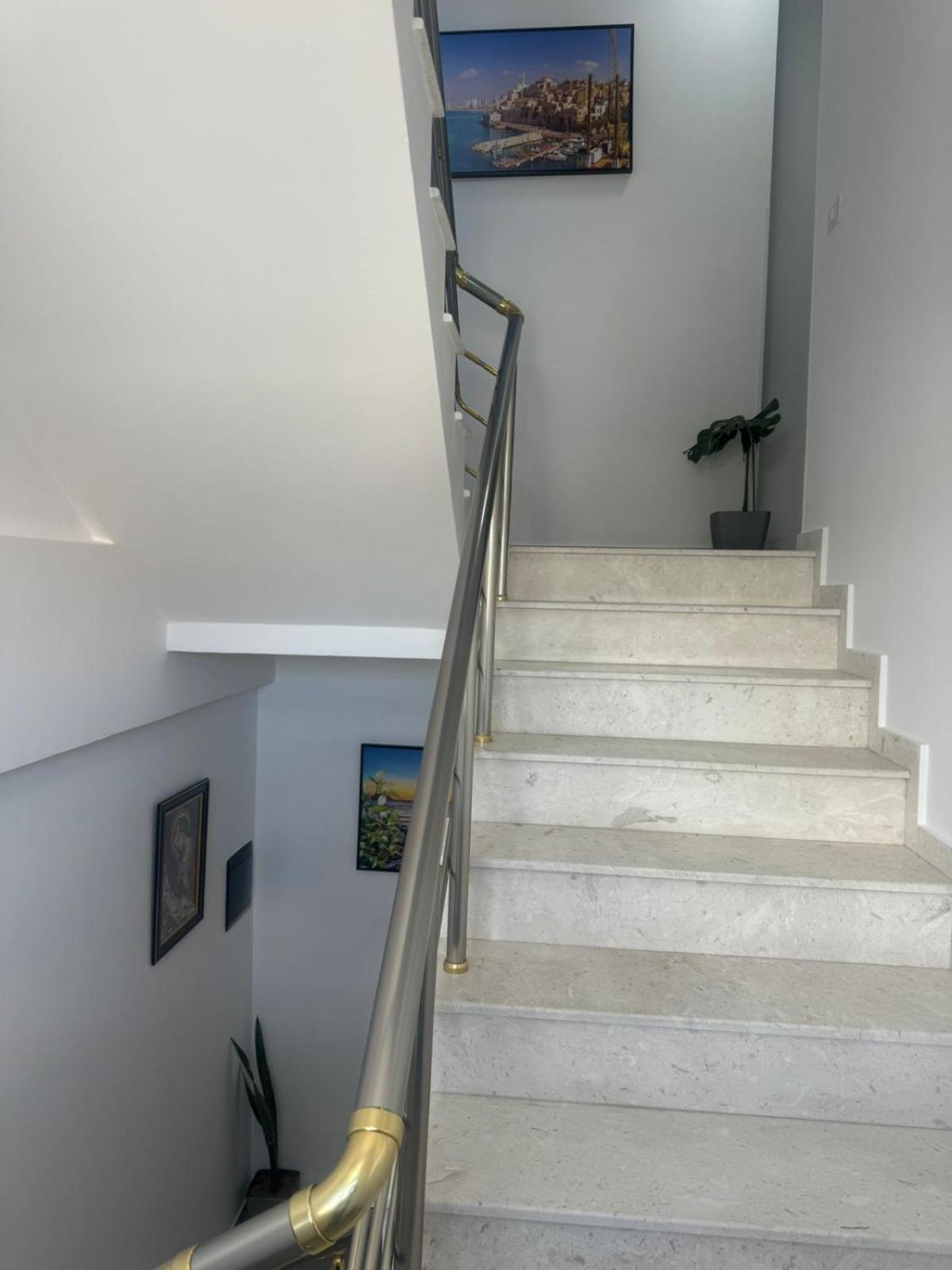 Vila Brilant Vlore Luaran gambar