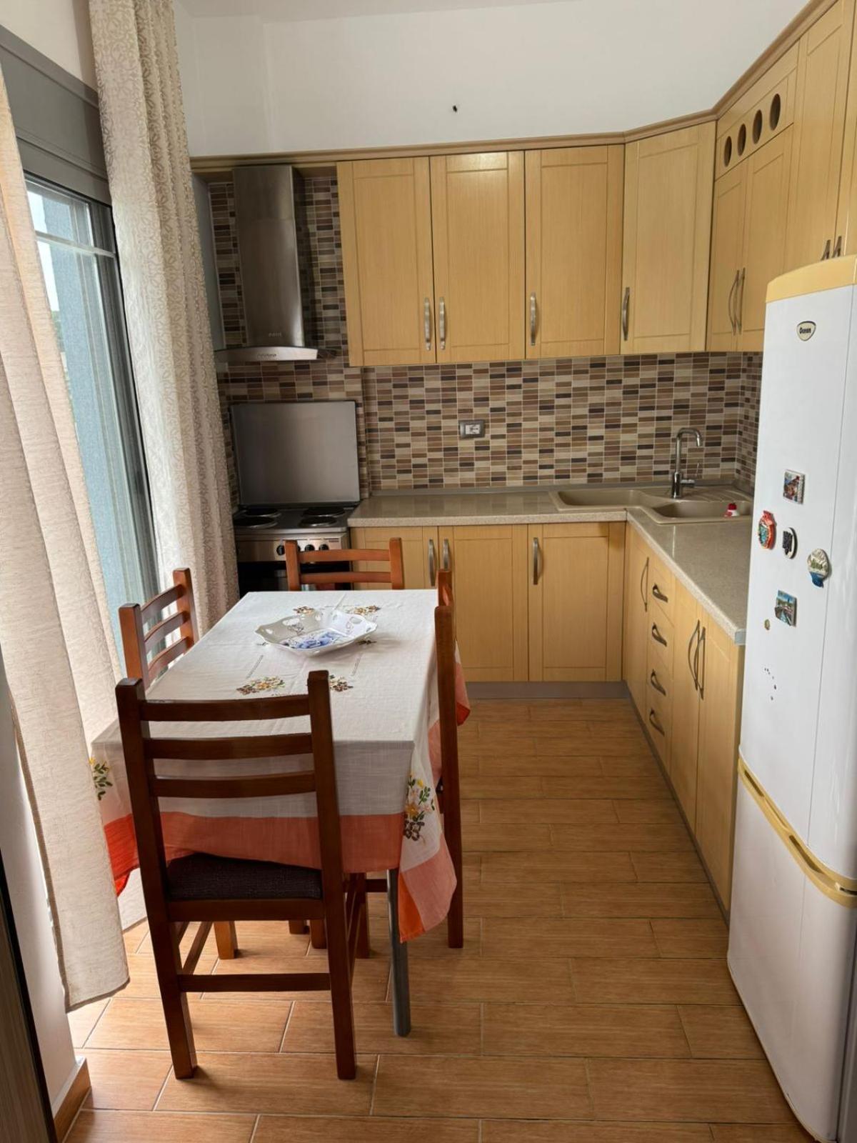 Vila Brilant Vlore Luaran gambar